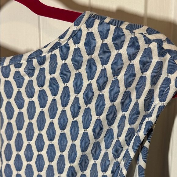 5/$25 Taylor - Cap Sleeve Dress - Picture 6 of 10